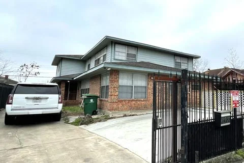 2422 Wheeler - 1 Bed/ 1 Bath Apartment - 2nd Floor