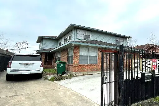 2422 Wheeler - A3 - 1 Bed/ 1 Bath Apt