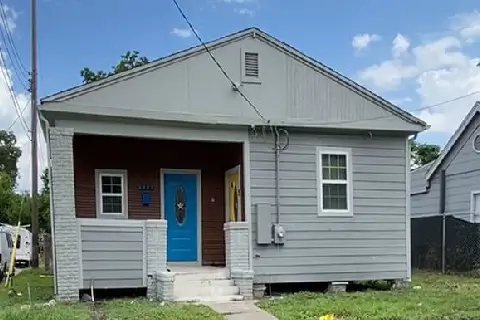 3307 Ennis - 1 Bed/ 1 Bath Apartment