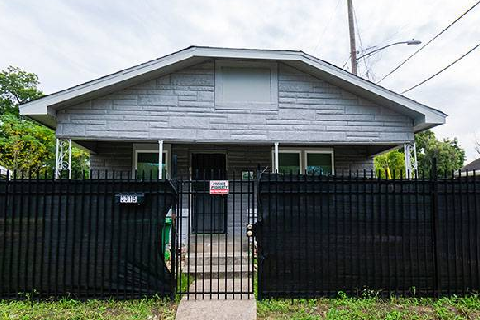 3315 Ennis - 1 Bed/ 1 Bath Apartment