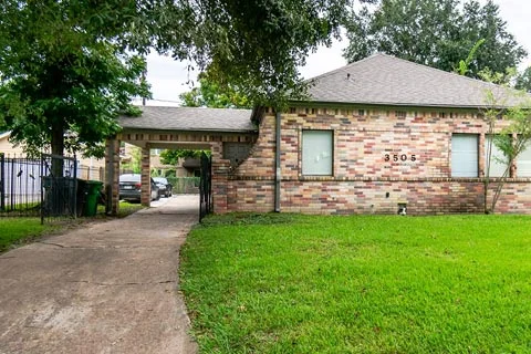 3505 Rosedale - 4 Bed/ 4 Bath Unit
