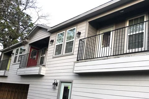 3527 Ruth - 4 Bed/ 4 Bath Unit