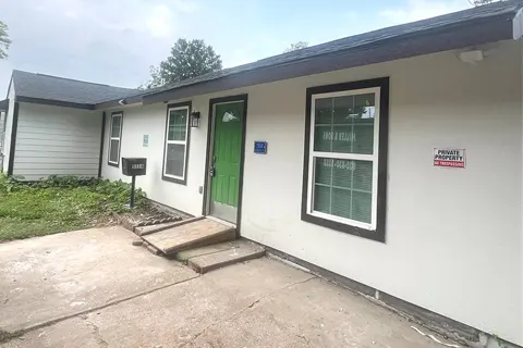 5114 Dewberry - 1 Bed/ 1 Bath Apartment