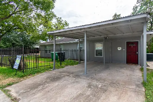 6502 Goforth - 1 Bed/ 1 Bath Apartment