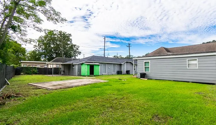 Features of For A Place To Live student apartments