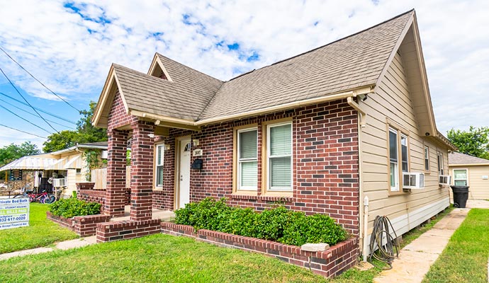 Off-Campus Living Guide Houston TX