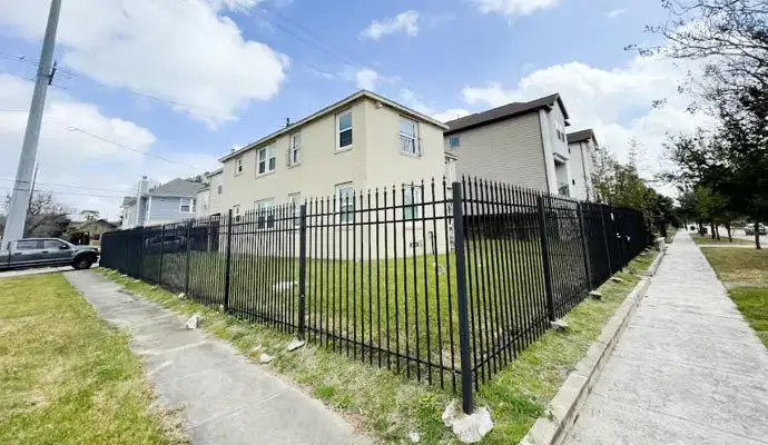 Student apartments in Blodgett Street, Houston