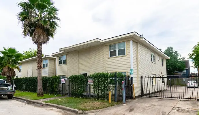 Student housing in Houston Museum District