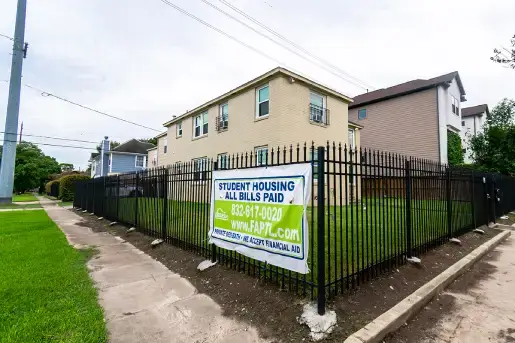 2801 Blodgett, Houston