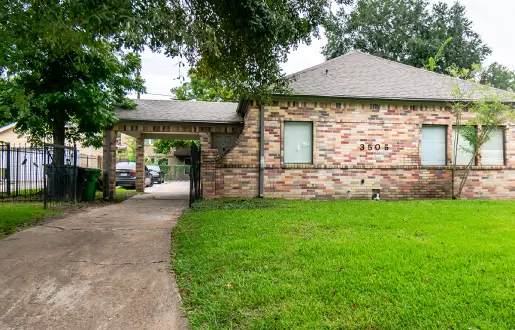 3505 Rosedale - 4 Bed/ 4 Bath Unit