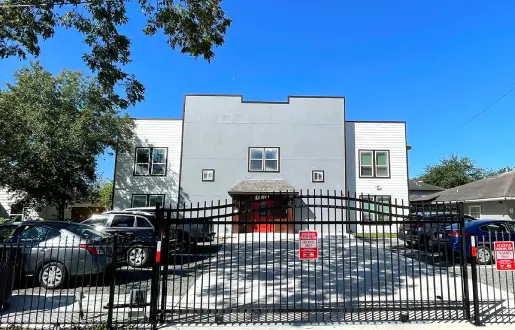 6510 Goforth - 2 Bed/ 2 Bath Unit