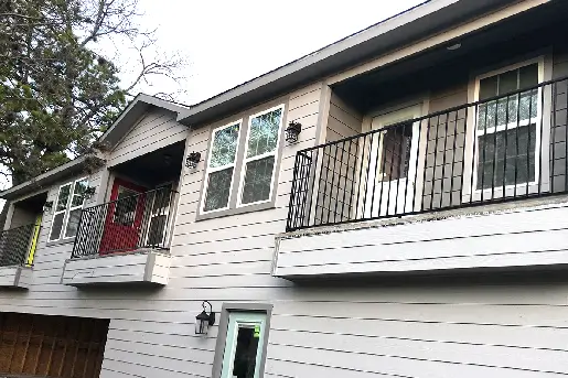 Ruth - 4 Bed/ 4 Bath Unit