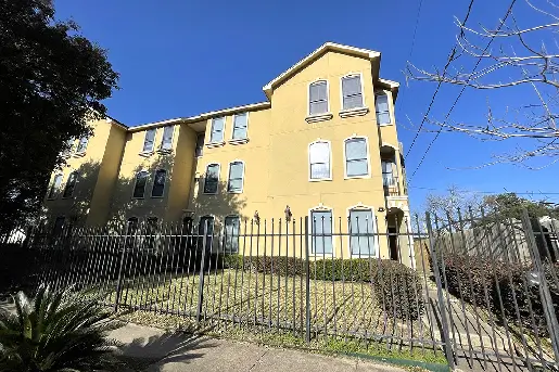 Wichita - 4 Bed/ 2.5 Bath House